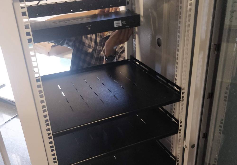 Empty Server Trays